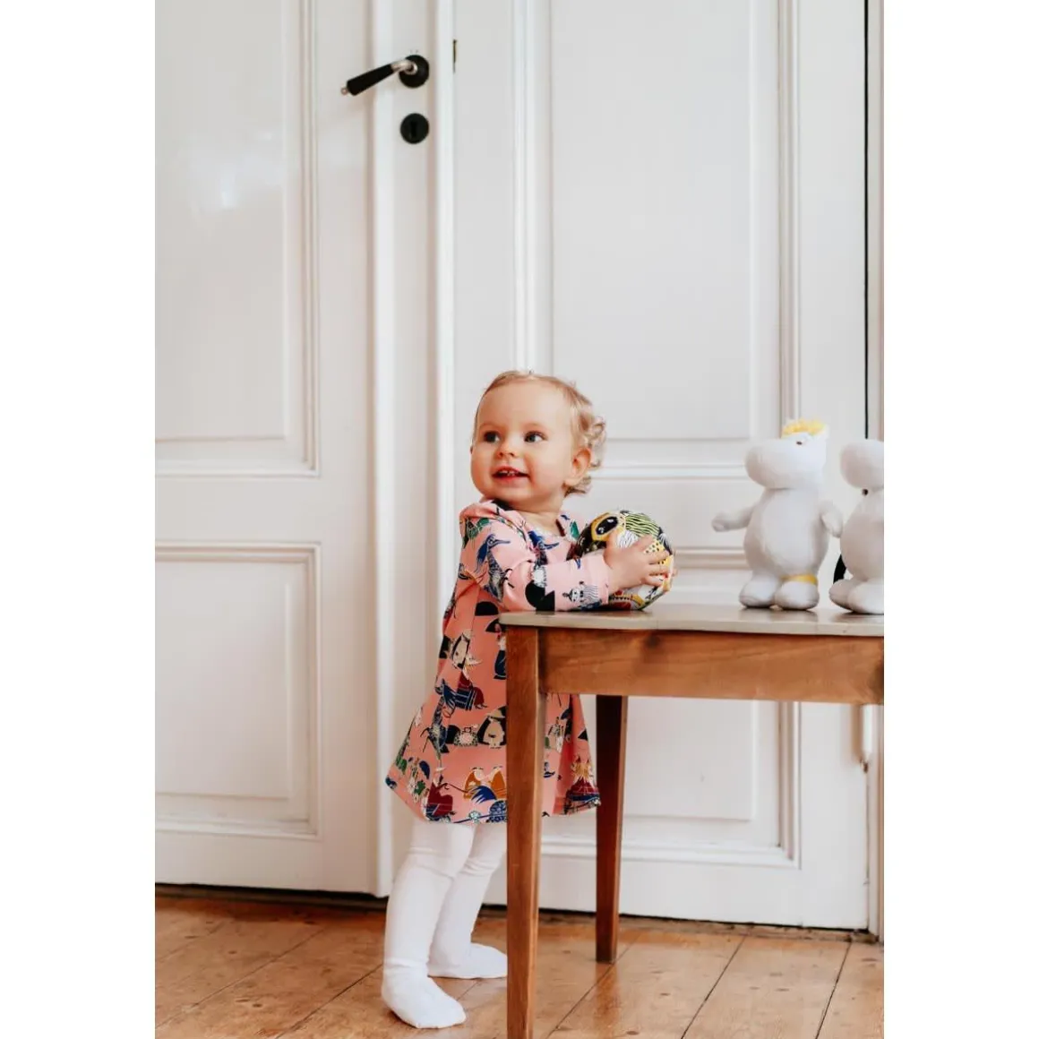 Nelja Vilijaanaa -Mekko Vauvalle Roosa
