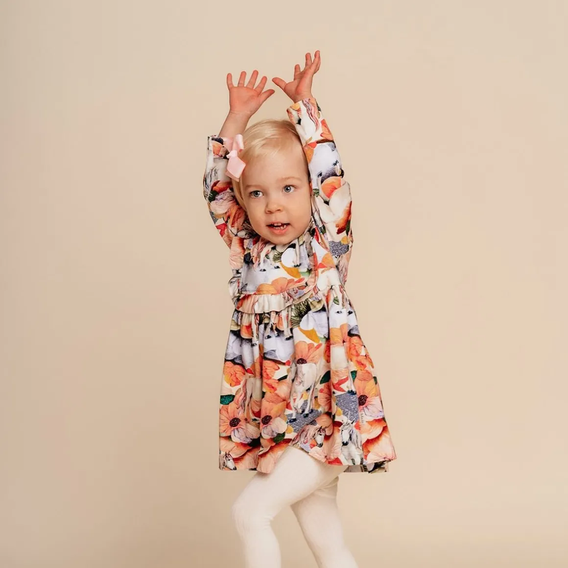 Poppy-Mekko Vauvalle Luonnonvalkoinen